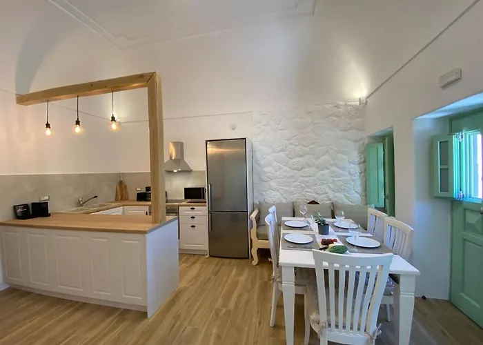 Sohora * Éxo Goniá