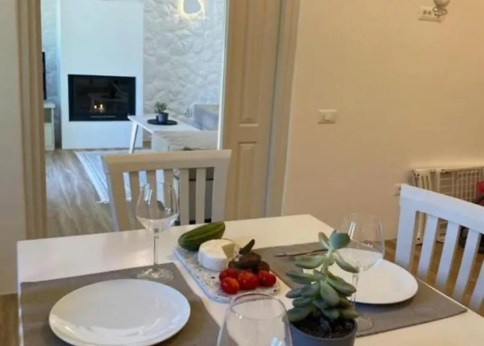 Sohora Willa Éxo Goniá